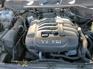 ✅ 2017 Volkswagen Touareg Wolfsburg Edition • VIN: WVGRF7BP7HD005348 • Lot: 85645195. Listed on Copart with 72,542 mi. Free auction sales archive from the USA and detailed vehicle history report at DreamBid. Image 16.