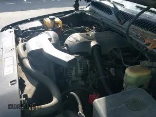 ✅ 2001 Chevrolet Suburban LS • VIN: 3GNFK16T31G259260 • Лот: 42525896. Опубликован ранее на IAAI с пробегом 272 052 миль. Бесплатный доступ к архиву аукционных продаж из США и подробный отчёт об истории автомобиля на DreamBid. Изображение 19.