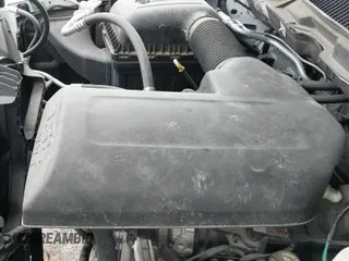 ✅ 2018 Ram 1500 Express • VIN: 1C6RR6FG0JS296641 • Lot: 42129006. Wystawiony na IAAI z przebiegiem 44 630 mil. Bezpłatny archiwum sprzedaży aukcyjnych z USA i szczegółowy raport historii pojazdu na DreamBid. Zdjęcie 19.