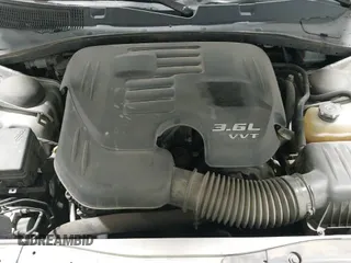 ✅ 2019 Dodge Charger SXT • VIN: 2C3CDXJGXKH600940 • Lot: 43405545. Listed on IAAI with 240,586 mi. Free auction sales archive from the USA and detailed vehicle history report at DreamBid. Image 20.