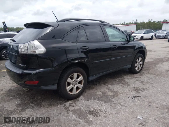 ✅ 2005 Lexus RX 330 • VIN: 2T2HA31U95C068759 • Лот: 45285018. Опубликован ранее на IAAI с пробегом 221 543 миль. Бесплатный доступ к архиву аукционных продаж из США и подробный отчёт об истории автомобиля на DreamBid. Изображение 4.