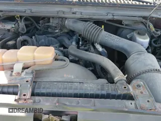 ✅ 2004 Ford F-250 XL • VIN: 1FTNX21L64EC88492 • Lot: 43474756. Wystawiony na IAAI z przebiegiem 61 988 mil. Bezpłatny archiwum sprzedaży aukcyjnych z USA i szczegółowy raport historii pojazdu na DreamBid. Zdjęcie 12.