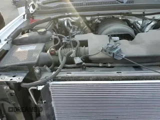 ✅ 2017 Chevrolet Tahoe Premier • VIN: 1GNSKCKCXHR275370 • Лот: 84934005. Опубликован ранее на Copart с пробегом 128 671 миль. Бесплатный доступ к архиву аукционных продаж из США и подробный отчёт об истории автомобиля на DreamBid. Изображение 15.