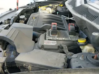 ✅ 2016 Jeep Compass Sport • VIN: 1C4NJCBAXGD651763 • Lot: 43432780. Wystawiony na IAAI z przebiegiem 103 978 mil. Bezpłatny archiwum sprzedaży aukcyjnych z USA i szczegółowy raport historii pojazdu na DreamBid. Zdjęcie 18.