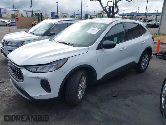 ✅ 2025 Ford Escape Active • VIN: 1FMCU0GN3SUA22701 • Lot: 44060561. Wystawiony na IAAI z przebiegiem 2 442 mil. Bezpłatny archiwum sprzedaży aukcyjnych z USA i szczegółowy raport historii pojazdu na DreamBid. Zdjęcie 2.
