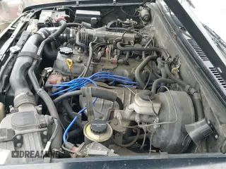 ✅ 1990 Toyota Pickup • VIN: JT4RN13P3L6014063 • Lot: 41895096. Wystawiony na IAAI z przebiegiem 216 328 mil. Bezpłatny archiwum sprzedaży aukcyjnych z USA i szczegółowy raport historii pojazdu na DreamBid. Zdjęcie 15.