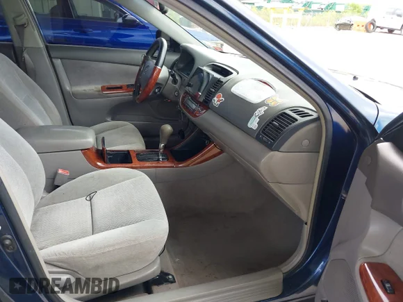 ✅ 2002 Toyota Camry LE • VIN: 4T1BE32K32U575209 • Lot: 43192866. Wystawiony na IAAI z przebiegiem Nie podano. Bezpłatny archiwum sprzedaży aukcyjnych z USA i szczegółowy raport historii pojazdu na DreamBid. Zdjęcie 5.