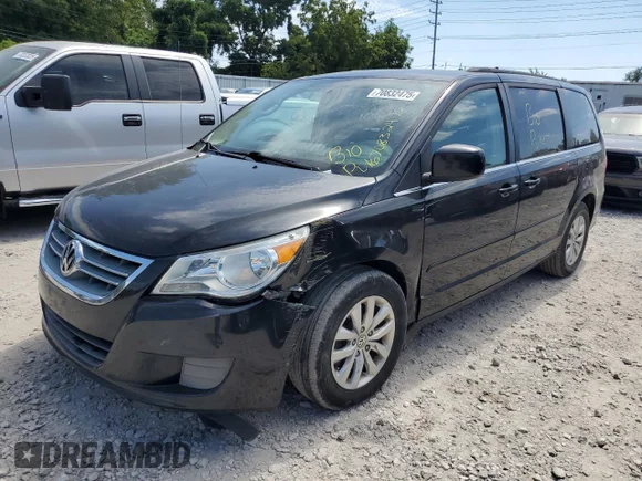 ✅ 2012 Volkswagen Routan SE • VIN: 2C4RVABGXCR151897 • Lot: 70832475. Wystawiony na Copart z przebiegiem 188 793 mil. Bezpłatny archiwum sprzedaży aukcyjnych z USA i szczegółowy raport historii pojazdu na DreamBid. Zdjęcie 1.