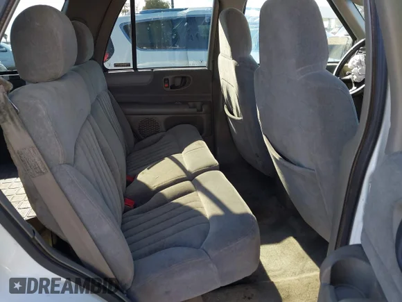 ✅ 2001 Chevrolet Blazer LT • VIN: 1GNCS13W712122865 • Lot: 41997035. Wystawiony na IAAI z przebiegiem 161 862 mil. Bezpłatny archiwum sprzedaży aukcyjnych z USA i szczegółowy raport historii pojazdu na DreamBid. Zdjęcie 8.
