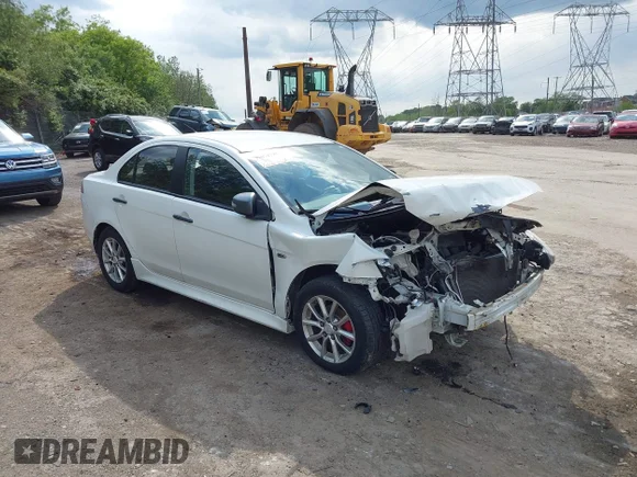✅ 2015 Mitsubishi Lancer ES • VIN: JA32U2FU3FU005115 • Lot: 45074790. Wystawiony na IAAI z przebiegiem 138 722 mil. Bezpłatny archiwum sprzedaży aukcyjnych z USA i szczegółowy raport historii pojazdu na DreamBid. Zdjęcie 1.