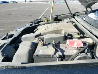 ✅ 2013 Lincoln MKS • VIN: 1LNHL9EK0DG610434 • Lot: 41304269. Wystawiony na IAAI z przebiegiem 143 192 mil. Bezpłatny archiwum sprzedaży aukcyjnych z USA i szczegółowy raport historii pojazdu na DreamBid. Zdjęcie 24.