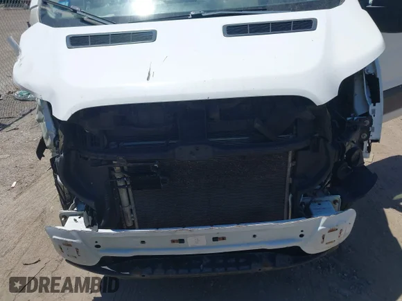✅ 2016 Ford Transit Cargo • VIN: 1FTYR1ZMXGKA47684 • Lot: 45272917. Wystawiony na IAAI z przebiegiem 330 468 mil. Bezpłatny archiwum sprzedaży aukcyjnych z USA i szczegółowy raport historii pojazdu na DreamBid. Zdjęcie 6.