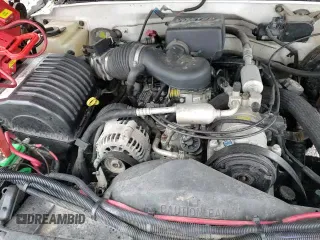 ✅ 2000 GMC Sierra 2500 • VIN: 1GTGK29R4YF479120 • Lot: 41454575. Wystawiony na Copart z przebiegiem 207 166 mil. Bezpłatny archiwum sprzedaży aukcyjnych z USA i szczegółowy raport historii pojazdu na DreamBid. Zdjęcie 14.