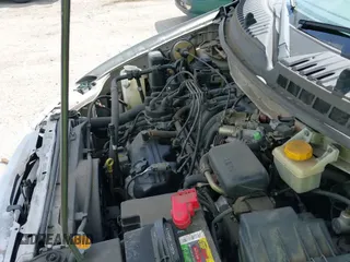 ✅ 2002 Nissan Quest • VIN: 4N2ZN16T62D819877 • Lot: 42875796. Listed on IAAI with 85,120 mi. Free auction sales archive from the USA and detailed vehicle history report at DreamBid. Image 12.