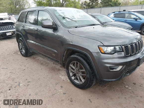 ✅ 2016 Jeep Grand Cherokee Laredo • VIN: 1C4RJFAG1GC496213 • Lot: 45068448. Wystawiony na IAAI z przebiegiem 143 053 mil. Bezpłatny archiwum sprzedaży aukcyjnych z USA i szczegółowy raport historii pojazdu na DreamBid. Zdjęcie 1.