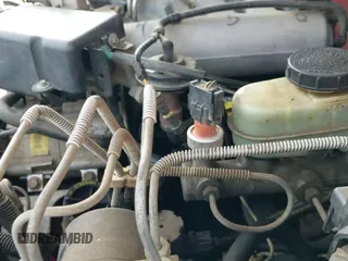 ✅ 2001 Mazda B-Series DS • VIN: 4F4YR16U61TM04663 • Lot: 41767022. Wystawiony na IAAI z przebiegiem 96 749 mil. Bezpłatny archiwum sprzedaży aukcyjnych z USA i szczegółowy raport historii pojazdu na DreamBid. Zdjęcie 16.