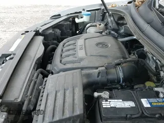 ✅ 2020 Volkswagen Tiguan SE • VIN: 3VV2B7AX4LM075200 • Lot: 43607446. Wystawiony na IAAI z przebiegiem 99 922 mil. Bezpłatny archiwum sprzedaży aukcyjnych z USA i szczegółowy raport historii pojazdu na DreamBid. Zdjęcie 19.