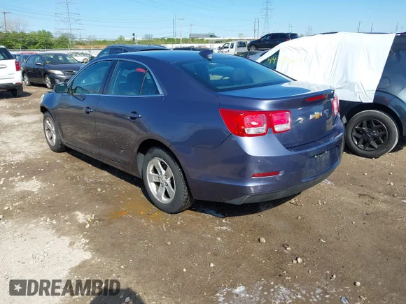 ✅ 2015 Chevrolet Malibu LT • VIN: 1G11C5SLXFF329562 • Lot: 44784535. Wystawiony na IAAI z przebiegiem 107 850 mil. Bezpłatny archiwum sprzedaży aukcyjnych z USA i szczegółowy raport historii pojazdu na DreamBid. Zdjęcie 3.