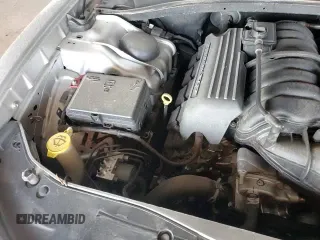 ✅ 2019 Dodge Charger Scat Pack • VIN: 2C3CDXGJXKH637585 • Lot: 90947095. Listed on Copart with 92,563 mi. Free auction sales archive from the USA and detailed vehicle history report at DreamBid. Image 13.