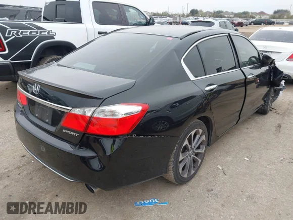 ✅ 2014 Honda Accord Sport • VIN: 1HGCR2F57EA074844 • Lot: 43820590. Wystawiony na IAAI z przebiegiem 178 196 mil. Bezpłatny archiwum sprzedaży aukcyjnych z USA i szczegółowy raport historii pojazdu na DreamBid. Zdjęcie 4.