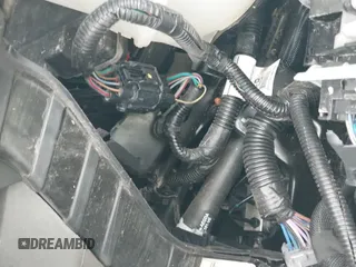 ✅ 2023 Ford Transit Passenger XL • VIN: 1FBAX9Y83PKC08567 • Lot: 39883261. Wystawiony na IAAI z przebiegiem 15 028 mil. Bezpłatny archiwum sprzedaży aukcyjnych z USA i szczegółowy raport historii pojazdu na DreamBid. Zdjęcie 19.