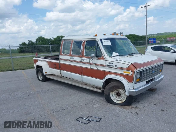 ✅ 1984 Ford Econoline Cargo • VIN: 1FDJE3419EHA11626 • Lot: 42569658. Wystawiony na IAAI z przebiegiem 90 097 mil. Bezpłatny archiwum sprzedaży aukcyjnych z USA i szczegółowy raport historii pojazdu na DreamBid. Zdjęcie 1.