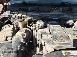 ✅ 2018 Ram 2500 Laramie • VIN: 3C6UR5NL6JG213370 • Lot: 84389465. Wystawiony na Copart z przebiegiem 132 604 mil. Bezpłatny archiwum sprzedaży aukcyjnych z USA i szczegółowy raport historii pojazdu na DreamBid. Zdjęcie 13.