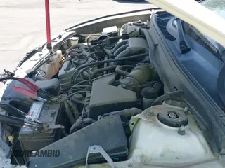 ✅ 2013 Lexus ES 250 • VIN: JTHBK1GGXD2031793 • Lot: 43020141. Listed on IAAI with 192,435 mi. Free auction sales archive from the USA and detailed vehicle history report at DreamBid. Image 19.