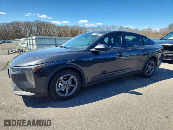 ✅ 2026 Kia K4 LXS • VIN: 3KPFT4DE6TE254452 • Lot: 50471526. Wystawiony na Copart z przebiegiem 8 982 mil. Bezpłatny archiwum sprzedaży aukcyjnych z USA i szczegółowy raport historii pojazdu na DreamBid. Zdjęcie 1.