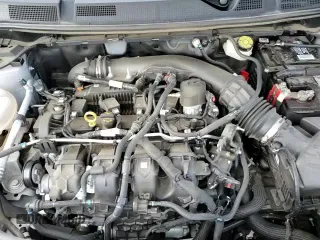 ✅ 2020 Lincoln Corsair Standard • VIN: 5LMCJ1C95LUL26120 • Lot: 67212375. Wystawiony na Copart z przebiegiem 41 780 mil. Bezpłatny archiwum sprzedaży aukcyjnych z USA i szczegółowy raport historii pojazdu na DreamBid. Zdjęcie 14.