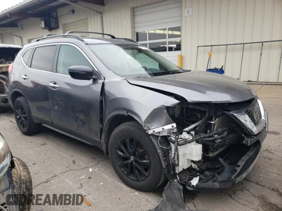 ✅ 2017 Nissan Rogue SL • VIN: 5N1AT2MV5HC827947 • Лот: 69748212. Опубликован ранее на Copart с пробегом 83 058 миль. Бесплатный доступ к архиву аукционных продаж из США и подробный отчёт об истории автомобиля на DreamBid. Изображение 4.