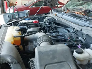 ✅ 2019 Ford F-150 XL • VIN: 1FTEW1C58KFB24955 • Lot: 42651920. Wystawiony na IAAI z przebiegiem 98 598 mil. Bezpłatny archiwum sprzedaży aukcyjnych z USA i szczegółowy raport historii pojazdu na DreamBid. Zdjęcie 18.