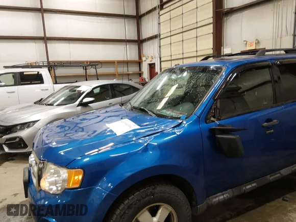 ✅ 2012 Ford Escape XLT • VIN: 1FMCU9D70CKC26072 • Lot: 45390304. Wystawiony na IAAI z przebiegiem 190 132 mil. Bezpłatny archiwum sprzedaży aukcyjnych z USA i szczegółowy raport historii pojazdu na DreamBid. Zdjęcie 6.