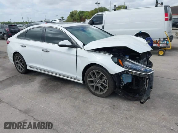✅ 2018 Hyundai Sonata Limited • VIN: 5NPE34ABXJH699954 • Лот: 44606560. Опубликован ранее на IAAI с пробегом 38 452 миль. Бесплатный доступ к архиву аукционных продаж из США и подробный отчёт об истории автомобиля на DreamBid. Изображение 1.