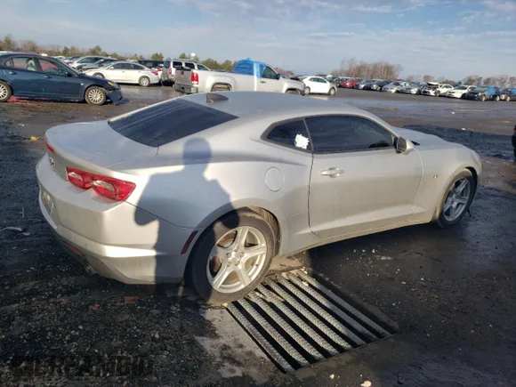 ✅ 2019 Chevrolet Camaro 2LT • VIN: 1G1FD1RX8K0113730 • Лот: 70375482. Опубликован ранее на Copart с пробегом 53 943 миль. Бесплатный доступ к архиву аукционных продаж из США и подробный отчёт об истории автомобиля на DreamBid. Изображение 3.