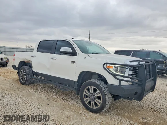 ✅ 2018 Toyota Tundra 1794 Edition • VIN: 5TFAW5F11JX695520 • Lot: 75500605. Wystawiony na Copart z przebiegiem 101 185 mil. Bezpłatny archiwum sprzedaży aukcyjnych z USA i szczegółowy raport historii pojazdu na DreamBid. Zdjęcie 4.