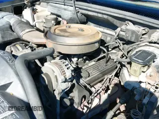 ✅ 1994 Chevrolet Silverado 1500 • VIN: 1GCEK14K7RE230944 • Lot: 43545750. Wystawiony na IAAI z przebiegiem 209 023 mil. Bezpłatny archiwum sprzedaży aukcyjnych z USA i szczegółowy raport historii pojazdu na DreamBid. Zdjęcie 12.