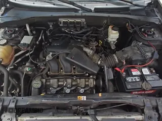 ✅ 2006 Mercury Mariner Luxury • VIN: 4M2CU57136DJ08010 • Лот: 66181545. Опубликован ранее на Copart с пробегом 197 047 миль. Бесплатный доступ к архиву аукционных продаж из США и подробный отчёт об истории автомобиля на DreamBid. Изображение 15.