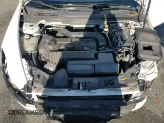 ✅ 2011 Volvo C30 • VIN: YV1672MK4B2233975 • Lot: 82319984. Listed on Copart with 86,131 mi. Free auction sales archive from the USA and detailed vehicle history report at DreamBid. Image 14.