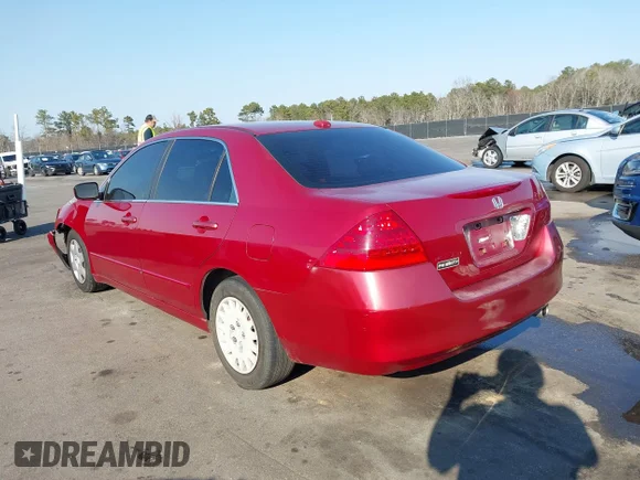 ✅ 2007 Honda Accord EX-L • VIN: 1HGCM56827A204297 • Lot: 44344133. Wystawiony na IAAI z przebiegiem 142 878 mil. Bezpłatny archiwum sprzedaży aukcyjnych z USA i szczegółowy raport historii pojazdu na DreamBid. Zdjęcie 3.