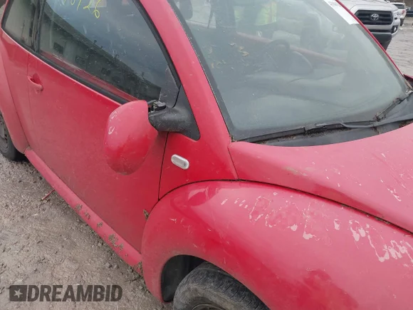 ✅ 2001 Volkswagen Beetle GL • VIN: 3VWBK21C01M430565 • Lot: 43948926. Wystawiony na IAAI z przebiegiem 89 077 mil. Bezpłatny archiwum sprzedaży aukcyjnych z USA i szczegółowy raport historii pojazdu na DreamBid. Zdjęcie 6.