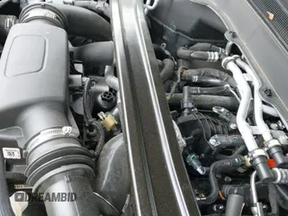 ✅ 2023 Ford Explorer Platinum • VIN: 1FM5K8HC3PGA25629 • Lot: 42670025. Wystawiony na IAAI z przebiegiem 18 141 mil. Bezpłatny archiwum sprzedaży aukcyjnych z USA i szczegółowy raport historii pojazdu na DreamBid. Zdjęcie 19.