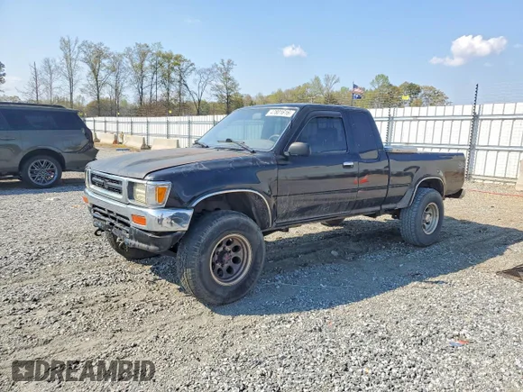 ✅ 1994 Toyota 4WD Compact Trucks • VIN: JT4VN13DXR5141718 • Lot: 47801616. Listed on Copart with 251,883 mi. Free auction sales archive from the USA and detailed vehicle history report at DreamBid. Image 1.
