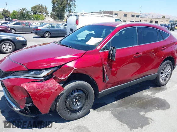 ✅ 2024 Toyota Venza LE • VIN: JTEAAAAHXRJ179033 • Lot: 42595579. Wystawiony na IAAI z przebiegiem 21 177 mil. Bezpłatny archiwum sprzedaży aukcyjnych z USA i szczegółowy raport historii pojazdu na DreamBid. Zdjęcie 6.