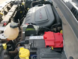 ✅ 2018 Jeep Renegade Limited • VIN: ZACCJADB1JPH22472 • Lot: 43315930. Listed on IAAI with 114,885 mi. Free auction sales archive from the USA and detailed vehicle history report at DreamBid. Image 20.