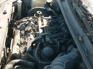 ✅ 2006 Kia Sedona LX • VIN: KNDMB233966064010 • Lot: 43030206. Listed on IAAI with 221,627 mi. Free auction sales archive from the USA and detailed vehicle history report at DreamBid. Image 12.