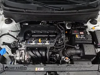 ✅ 2025 Hyundai Venue SEL • VIN: KMHRC8A36SU361939 • Лот: 86595455. Опубликован ранее на Copart с пробегом 5 300 миль. Бесплатный доступ к архиву аукционных продаж из США и подробный отчёт об истории автомобиля на DreamBid. Изображение 15.