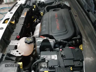 ✅ 2017 Jeep Renegade Limited • VIN: ZACCJBDB4HPG10586 • Лот: 41410600. Опубликован ранее на IAAI с пробегом 34 705 миль. Бесплатный доступ к архиву аукционных продаж из США и подробный отчёт об истории автомобиля на DreamBid. Изображение 19.