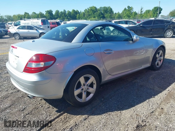 ✅ 2006 Mercedes-Benz SLK 280 • VIN: WDBWK54F86F098537 • Lot: 45010537. Wystawiony na IAAI z przebiegiem 85 481 mil. Bezpłatny archiwum sprzedaży aukcyjnych z USA i szczegółowy raport historii pojazdu na DreamBid. Zdjęcie 4.
