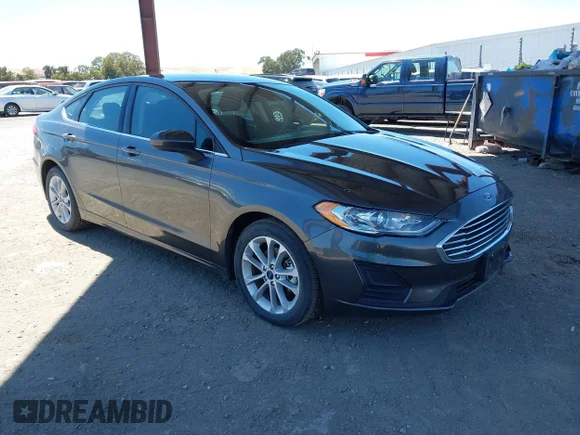✅ 2020 Ford Fusion SE • VIN: 3FA6P0LU8LR224034 • Лот: 45284575. Опубліковано раніше на IAAI з пробігом 64 617 миль. Безкоштовний доступ до архіву аукціонних продажів зі США та докладний звіт про історію автомобіля на DreamBid. Зображення 1.